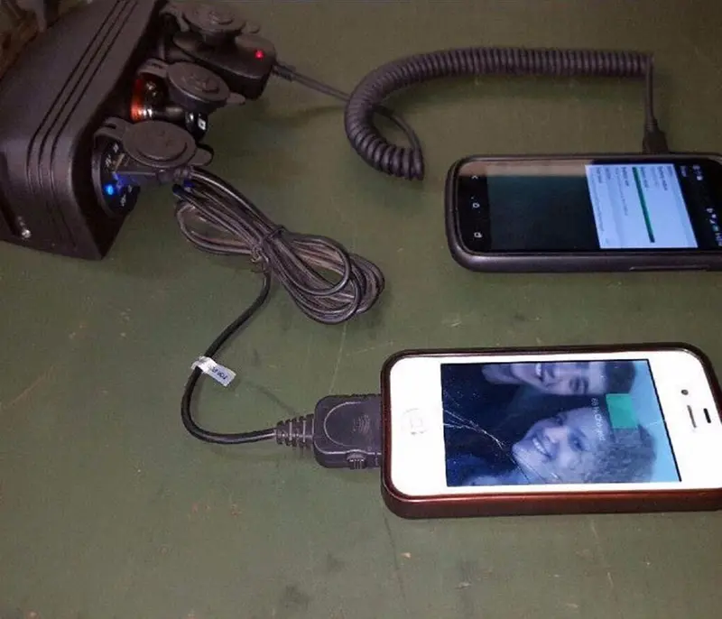 24V Cell Phone Charger Kit / 2 Usb Ports / Cigarette Lighter Kit For Military Humvee 1