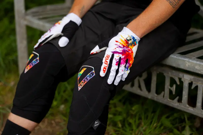 7 Idp Project Mtb Glove - Ltd Edition - Splatter 5