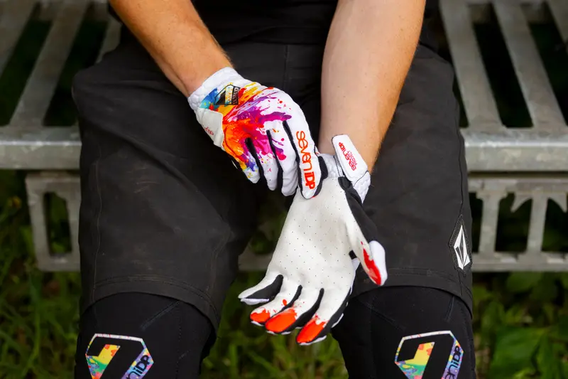 7 Idp Project Mtb Glove - Ltd Edition - Splatter 6