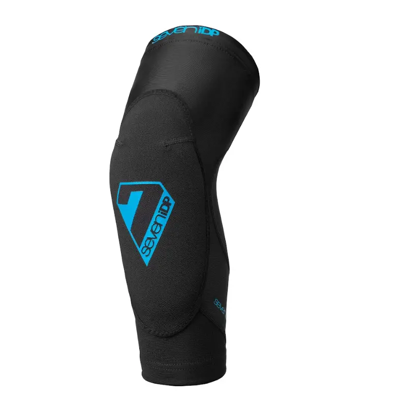 7 Idp Transition Knee Pads - Black 2