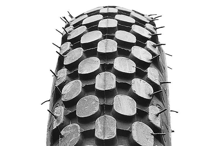 Cst Tires C693 26" Cruiser Tire - Black 2