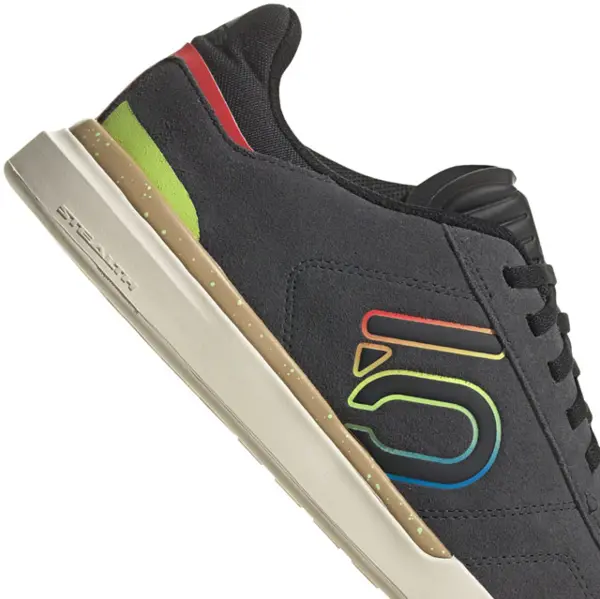 Five Ten Sleuth Dlx Flat Pedal Shoe - Core Black-Carbon-Wonder White 3