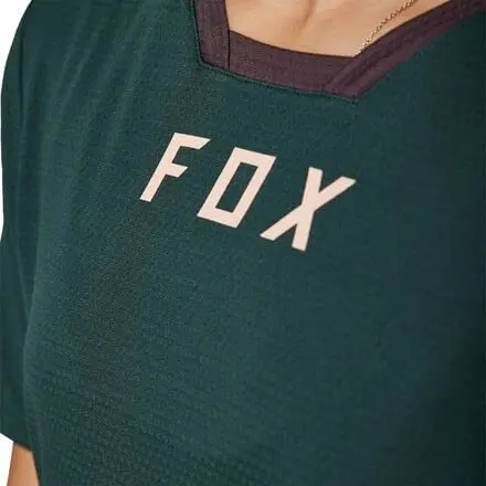 Fox Racing Defend Short Sleeve Mtb Jersey - Womens - Emerald 2