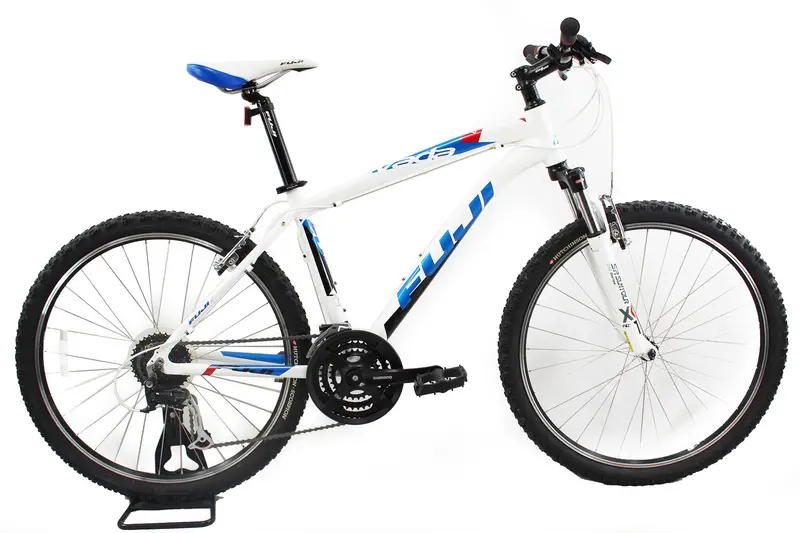 Fuji Nevada 3.0 - White-Blue - S/M - Demo 1 1