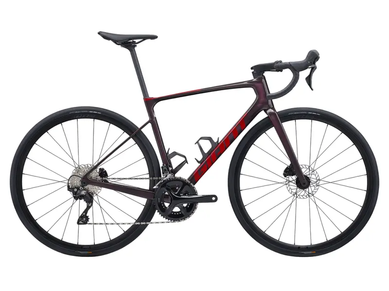 Giant Defy Advanced 2 700C Endurance Road Bike - Carbon 1