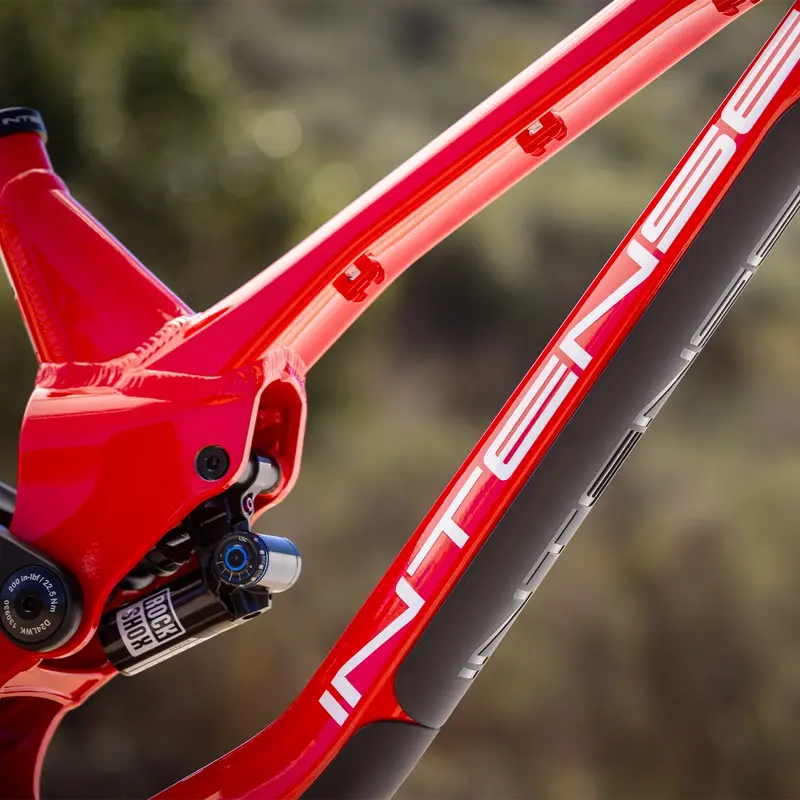 Intense M1 Frame + Shock - Red - 2026 2