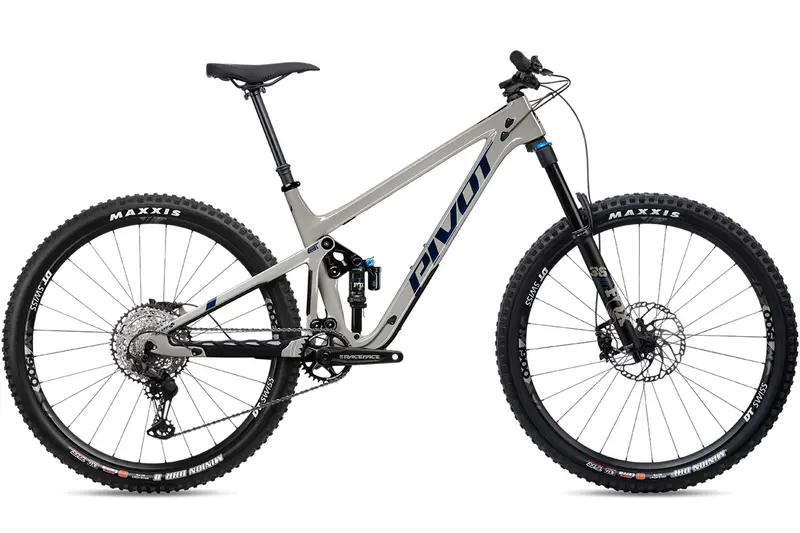 Pivot Switchblade 29 - Race Xt - Mojave - 2022 1
