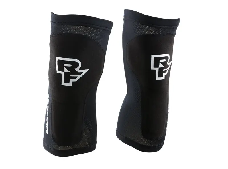 Race Face Charge Knee Pads - Stealth 1
