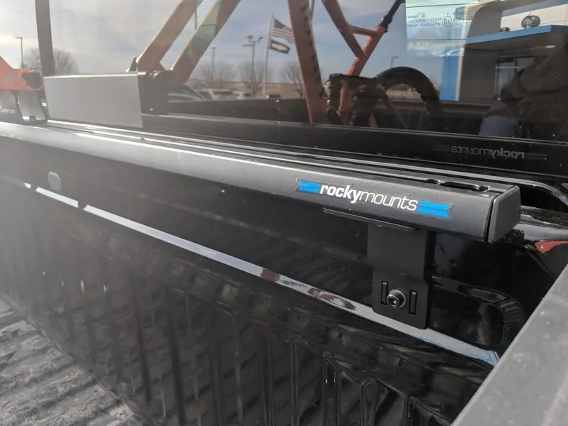 Rocky Mounts Chevy Silverado/Gmc Sierra Track System 1