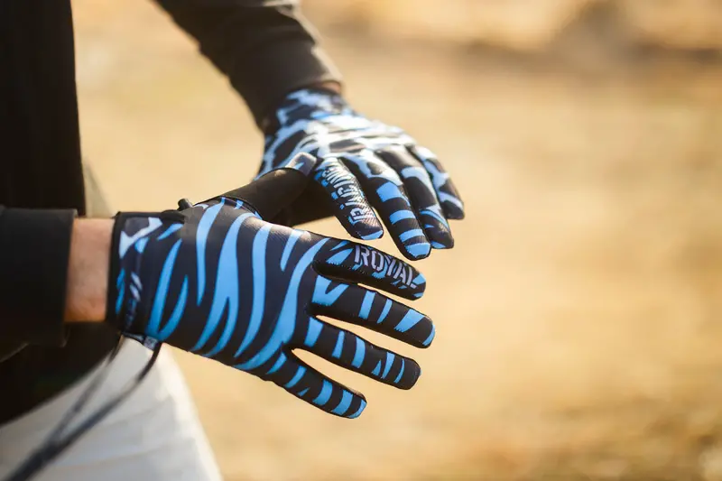 Royal Core Mtb Glove - Skin Blue-Black 6