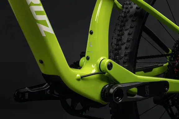 Santa Cruz Blur Carbon 29 - S Kit - Gloss Spring Green - 2024 3