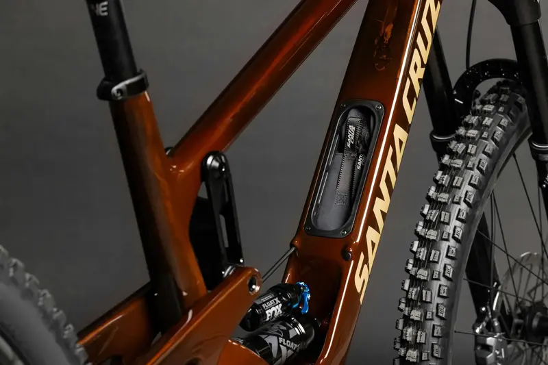 Santa Cruz Bronson Carbon Mx - S Kit - Root Beer - 2025 3