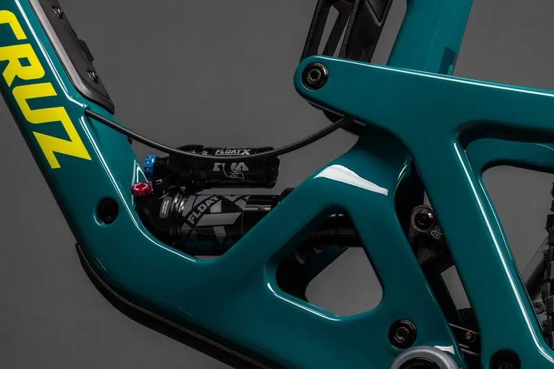 Santa Cruz Hightower Carbon 29 - R Kit - Gloss Green Day - 2025 3