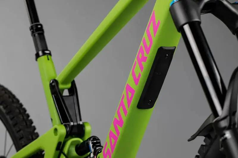 Santa Cruz Nomad Carbon 27.5 - D Kit - Sds Plus - Adder Green 2