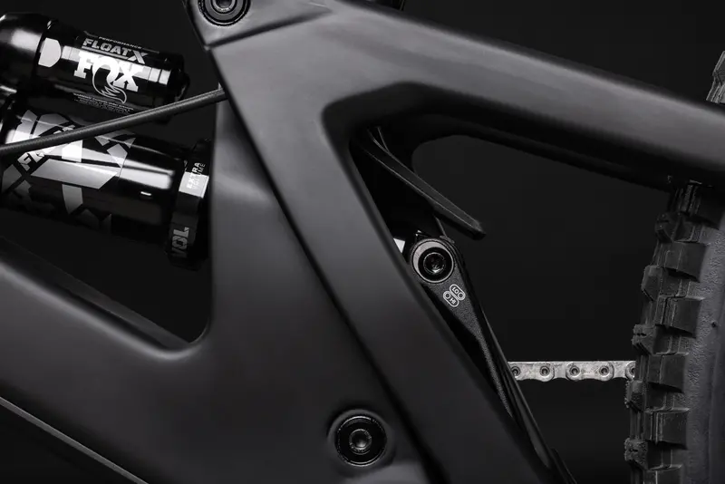 Santa Cruz Nomad Carbon Mx - 70 Kit - Matt Black - 2026 3