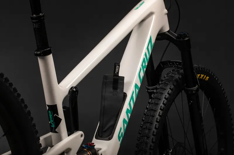 Santa Cruz Tallboy Carbon 29 - R Kit - Gloss White - 2024 2