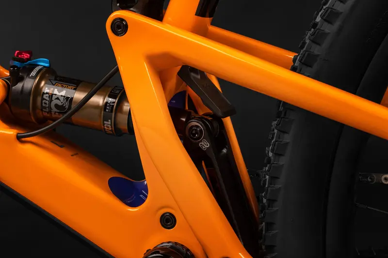 Santa Cruz Tallboy Carbon 29 - S Kit - Gloss Melon 4