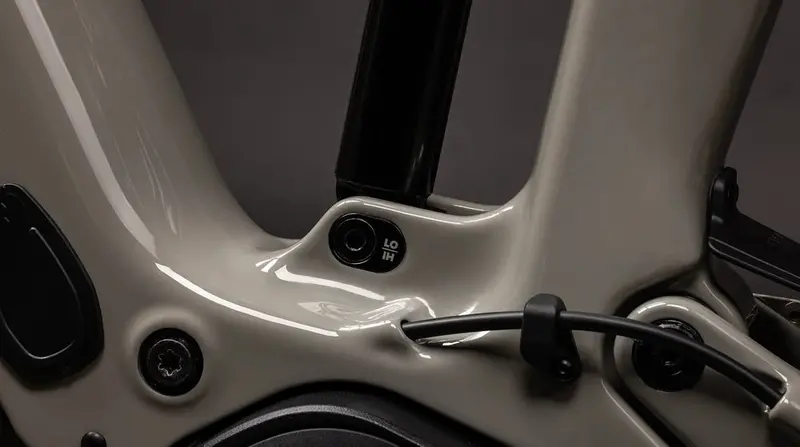 Santa Cruz Vala Carbon Mx - 70 Kit - Gloss Gray - 2026 3