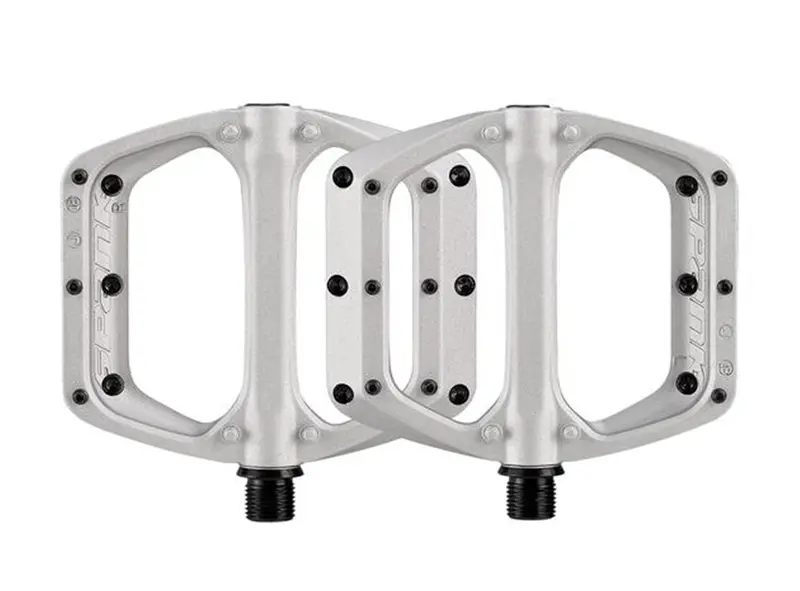 Spank Spoon Dc Flat Pedals - Gun Metal 1