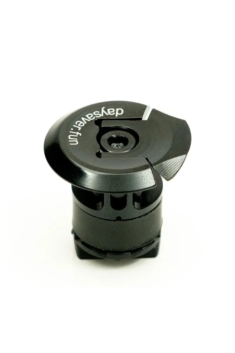Stans Incredible Dart Handlebar Mount 1