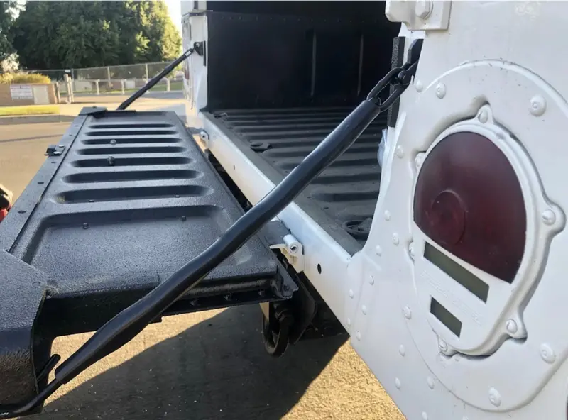 Tailgate Chains For Military Humvee - Complete Kit Includes Hardware 1
