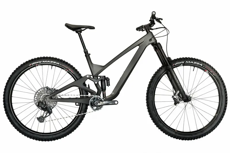 We Are One Composites Arrival 152 Carbon 29 - Sp3 Build - Black - 2024 1