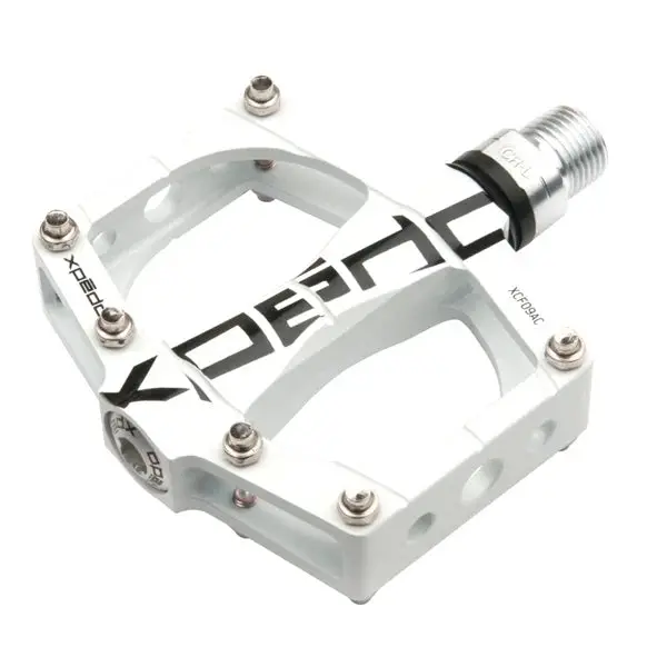 Xpedo Trvs 9 Flat Pedals - White 1
