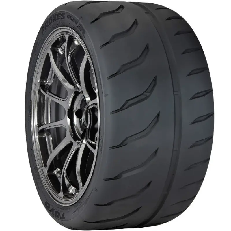 Toyo Proxes R888R High-Performance Track Tire – 235/45Zr17, Load Index 94W 1